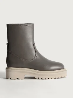 OFFICE GRAUER LEDERSTIEFEL